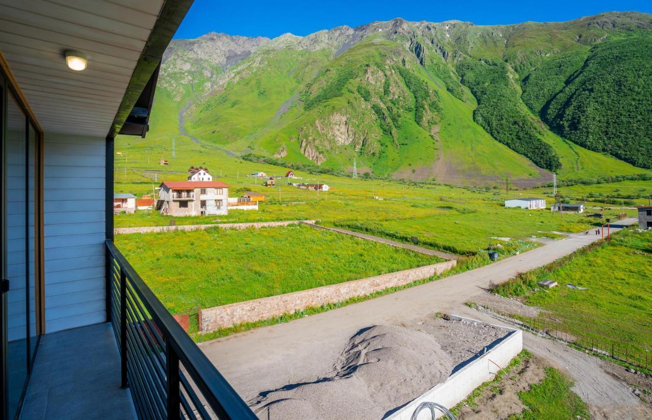 Hotel Darchi Kazbegi Bagian luar foto