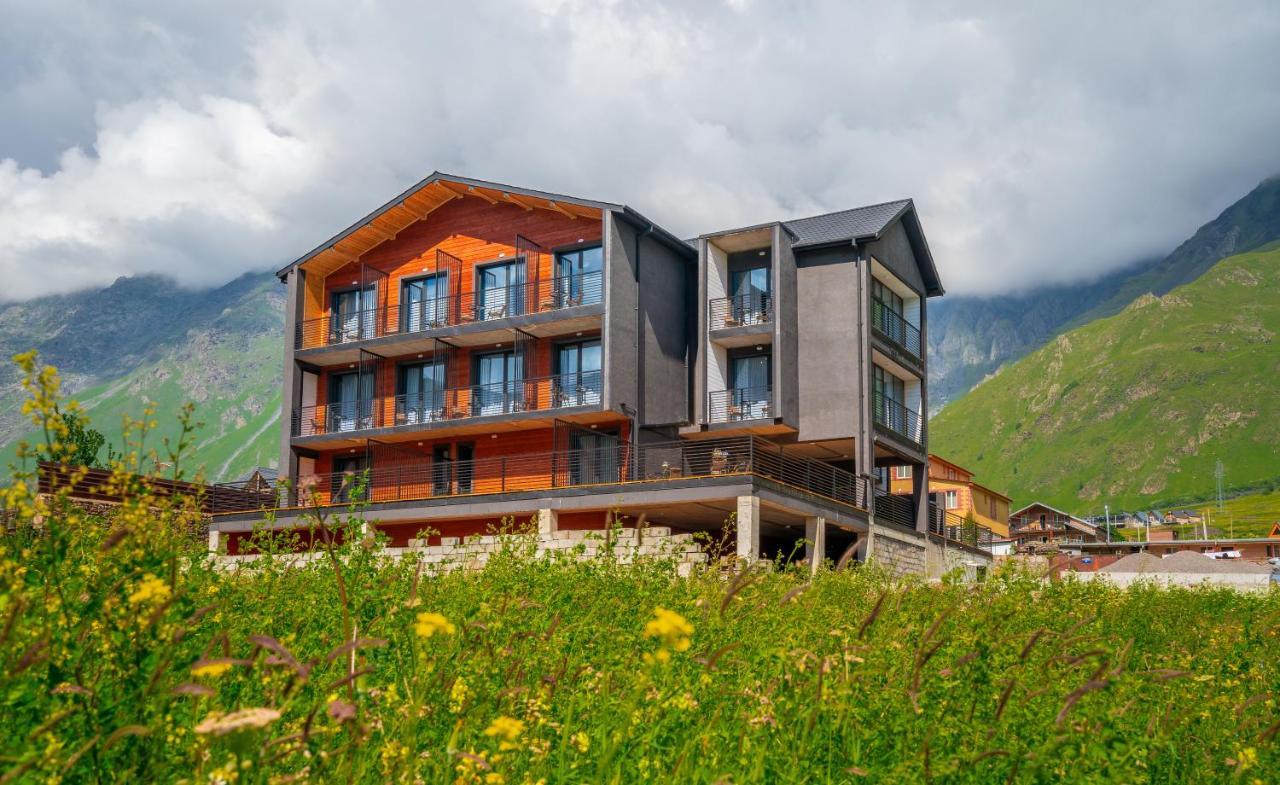 Hotel Darchi Kazbegi Bagian luar foto