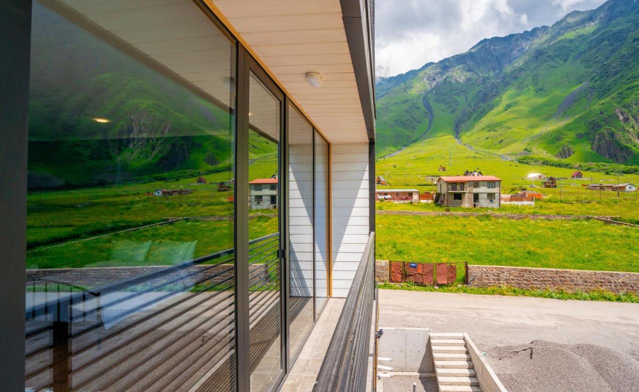 Hotel Darchi Kazbegi Bagian luar foto