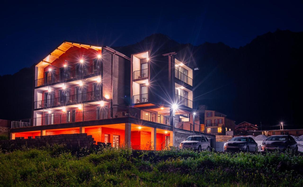 Hotel Darchi Kazbegi Bagian luar foto